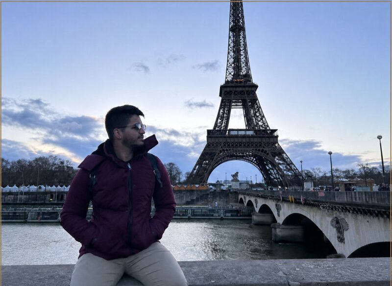 Walter Costa em Paris
